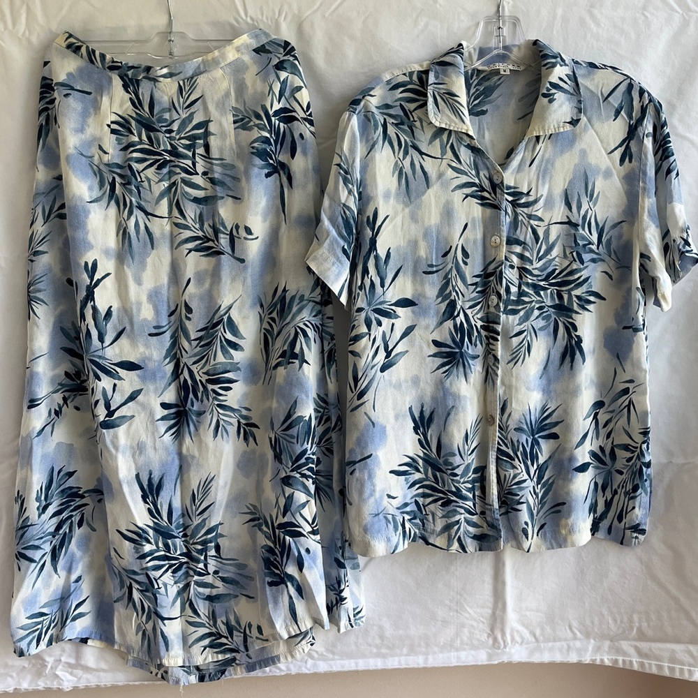 John Paul Richard Uniform skirt set, 100% rayon, tropical print, vintage, Size M